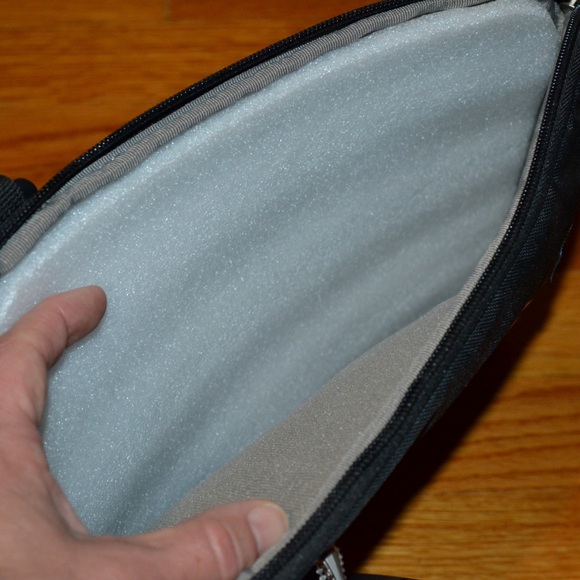 Tribeca NHL Pittsburgh Penguins iPad/tablet sleeve/case - NEW - Picture 10 of 14